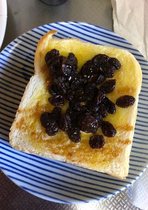 レーズンと黒蜜のトースト-レシピのメイン写真