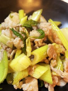 豚肉とセロリの簡単炒め-レシピのメイン写真