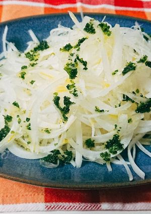 新玉ねぎとモッツァレラチーズのサラダ-レシピのメイン写真