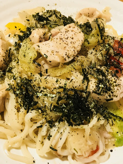 サラダパックでつくる●鶏焼きうどん-レシピのメイン写真