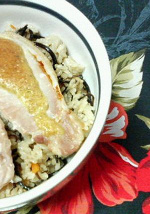 ✿旨っ♪簡単過ぎる♪❀豚味噌✿ひじき飯丼-レシピのメイン写真