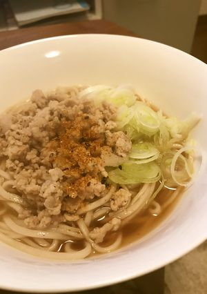 かけそばに一工夫。かんたん鶏そぼろそば-レシピのメイン写真