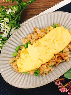 ふわふわオムレツのせ炊き込みごはん-レシピのメイン写真