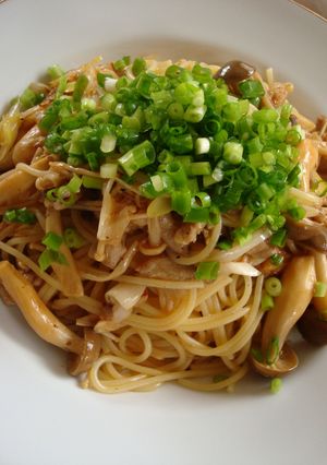 鶏肉とネギの韓国風パスタ-レシピのメイン写真