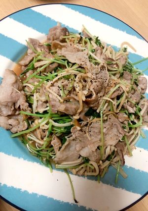豚肉えのき豆苗のガーリックポン酢炒め-レシピのメイン写真