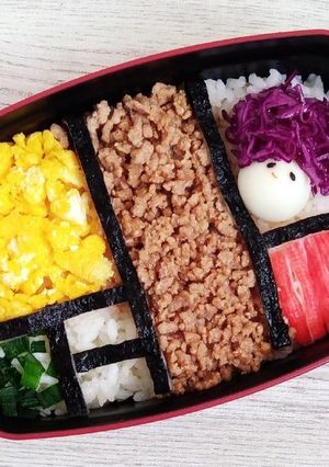 そぼろ弁当*モンドリアン柄*-レシピのメイン写真