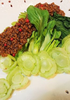 電子レンジで♪簡単チンゲン菜の肉味噌かけ-レシピのメイン写真