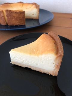 濃厚だけどさっぱり!ベイクドチーズタルト-レシピのメイン写真
