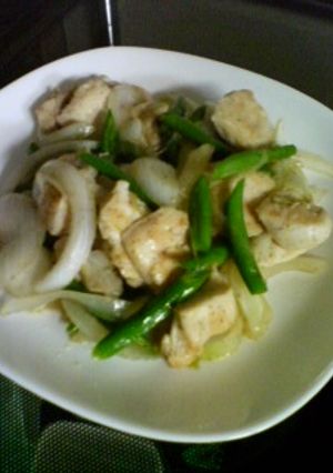 新たまねぎと鶏胸肉の塩炒め-レシピのメイン写真