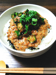 簡単!ねばねば納豆オクラ丼-レシピのメイン写真