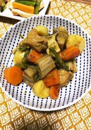 鶏肉 蓮根 人参 じゃが芋 カレー粉煮-レシピのメイン写真