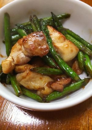 簡単！鶏肉とアスパラのドレッシング炒め-レシピのメイン写真