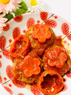 お花人参の煮込みハンバーグ-レシピのメイン写真