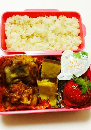 129、玄米のハーフ飯にチーズバーグ弁当-レシピのメイン写真