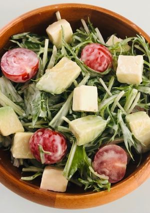 水菜アボカドミニトマトチーズのマヨサラダ-レシピのメイン写真