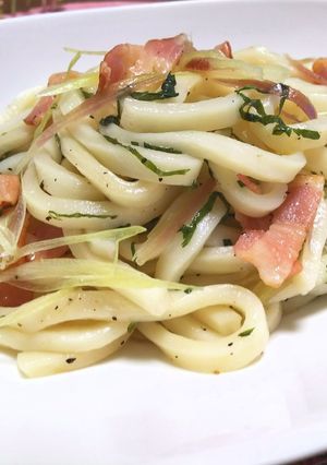 みょうがと大葉のサッパリ塩焼きうどん-レシピのメイン写真