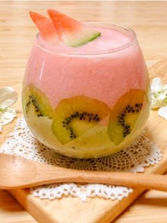 スイカとキウイのヨーグルトスムージーꕤ-レシピのメイン写真