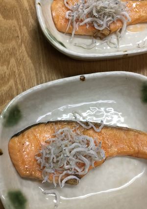 ゆまさんとコラボレシピ・ 鮭のしらすかけ-レシピのメイン写真
