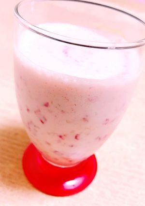 いちご豆乳スムージー-レシピのメイン写真