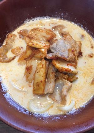 豚キムチクリームうどん-レシピのメイン写真