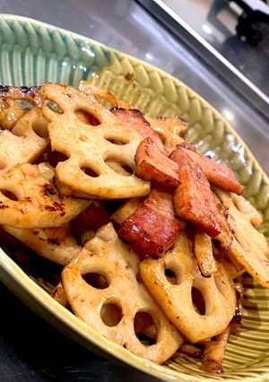 ベーコンとれんこんの醤油バター-レシピのメイン写真