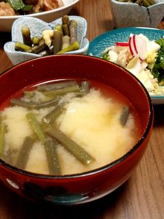 わらびとじゃがいもの味噌汁-レシピのメイン写真