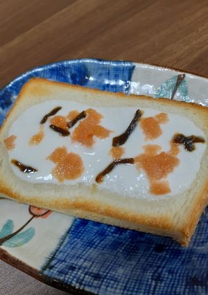 ヨーグルトで♪桜みたいなおつまみトースト-レシピのメイン写真