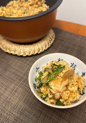 春菊香る＊鶏ごぼうの炊き込みごはん-レシピのメイン写真