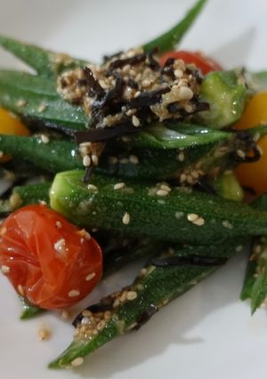 オクラとトマトの塩昆布サラダ-レシピのメイン写真