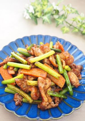 ニンニクの芽と豚こま肉の中華炒め-レシピのメイン写真