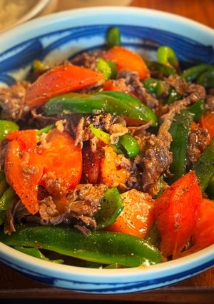 牛肉とトマトのピリ辛酸味の炒めもの-レシピのメイン写真