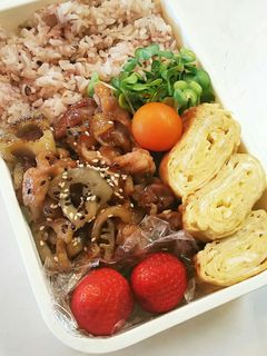 お弁当(4/13)豚肉と蓮根の甘辛炒め-レシピのメイン写真