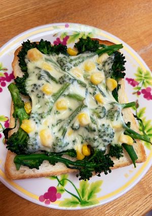 朝食に彩り☆ブロッコリーのチーズトースト-レシピのメイン写真