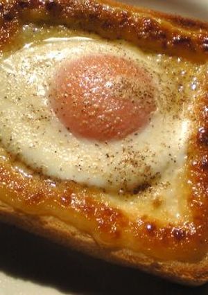 *忙しい朝に*マヨ目玉焼きトースト-レシピのメイン写真