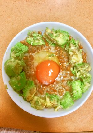 味付け不要の簡単アボカド納豆ご飯-レシピのメイン写真