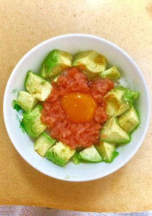 味付け不要の簡単明太アボカド卵ご飯-レシピのメイン写真