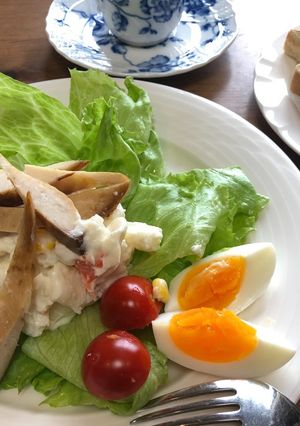 コンビニ食材でスモークさばの満腹サラダ-レシピのメイン写真