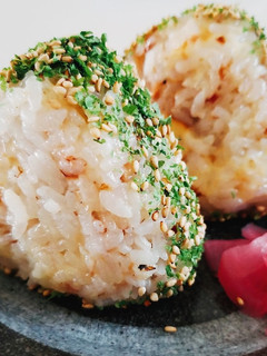 おかかとスモークチーズのおにぎり-レシピのメイン写真