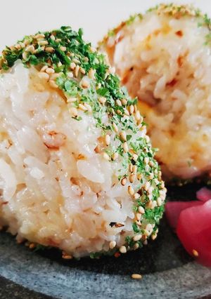 おかかとスモークチーズのおにぎり-レシピのメイン写真