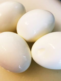 つるんっ!簡単綺麗に剥けるゆで卵の作り方-レシピのメイン写真