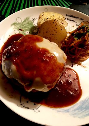ふっくらジューシーなチーズ★ハンバーグ-レシピのメイン写真