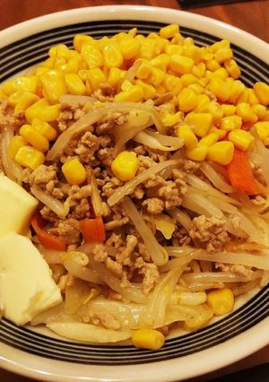 簡単!北海道ぽい味噌バターコーンラーメン-レシピのメイン写真
