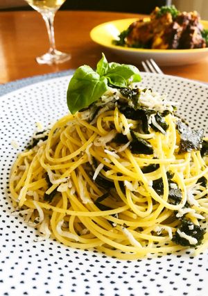 リピ必至☆しらすとバジルの漁港パスタ-レシピのメイン写真