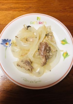 新玉ねぎと鯖水煮缶の蒸し煮-レシピのメイン写真
