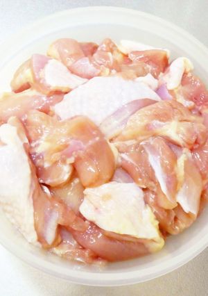 ぷりぷりジューシー！鶏もも肉の下ごしらえ-レシピのメイン写真