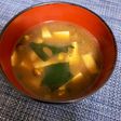 豆腐となめこ汁