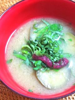 茄子と大葉・しそ梅の味噌汁-レシピのメイン写真