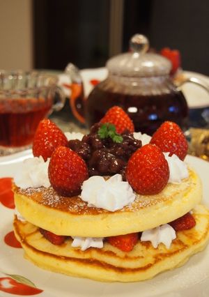 苺どら焼き風♡パンケーキ-レシピのメイン写真