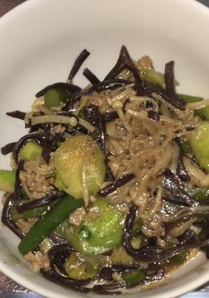 挽き肉と芽キャベツのXO醤炒め-レシピのメイン写真