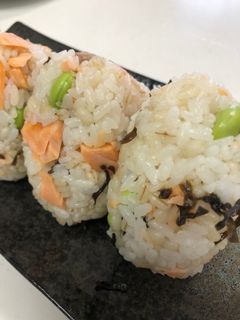 枝豆シャケ昆布おにぎり-レシピのメイン写真